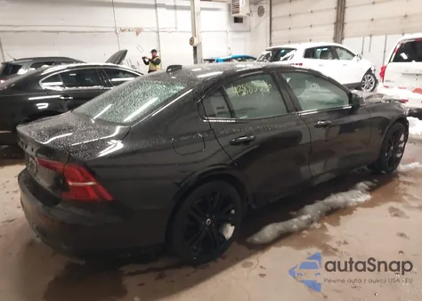 2024 Volvo S60 B5 Plus Black Edition из США, поврежденный, VIN 7JRL12TH8RG311124